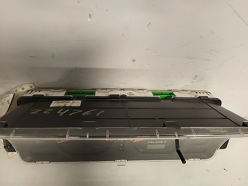 2000 - 2001 ISUZU TROOPER INSTR SPEEDOMETER CLUSTER MILES 184168 OEM. QQ1 Foto 3 de 4