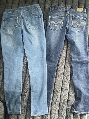 2 Pair Of Size 7 Girls Jeans, Tommy Hilfiger & Levi’s - Picture 2 of 8