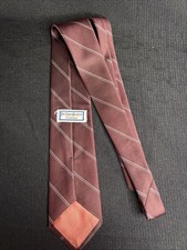 Vintage Yves Saint Laurent YSL 100 SILK Men's Burgundy Skinny Tie 57" x 3"