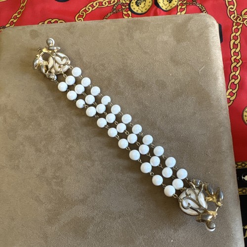 Pulsera de manzana de vidrio blanco con leche Trifari ALFRED PHILIPPE firmada de colección años 50’s - Imagen 8 de 17
