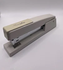 Vintage Swingline 747 Desk Top Stapler Metal Fastener White Beige Rubber Bottom