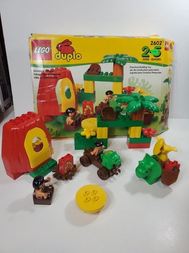 Lego Duplo Dinosaurs Family Home Village | Set 2602 | Complete | From 1997 - Picture 1 of 19