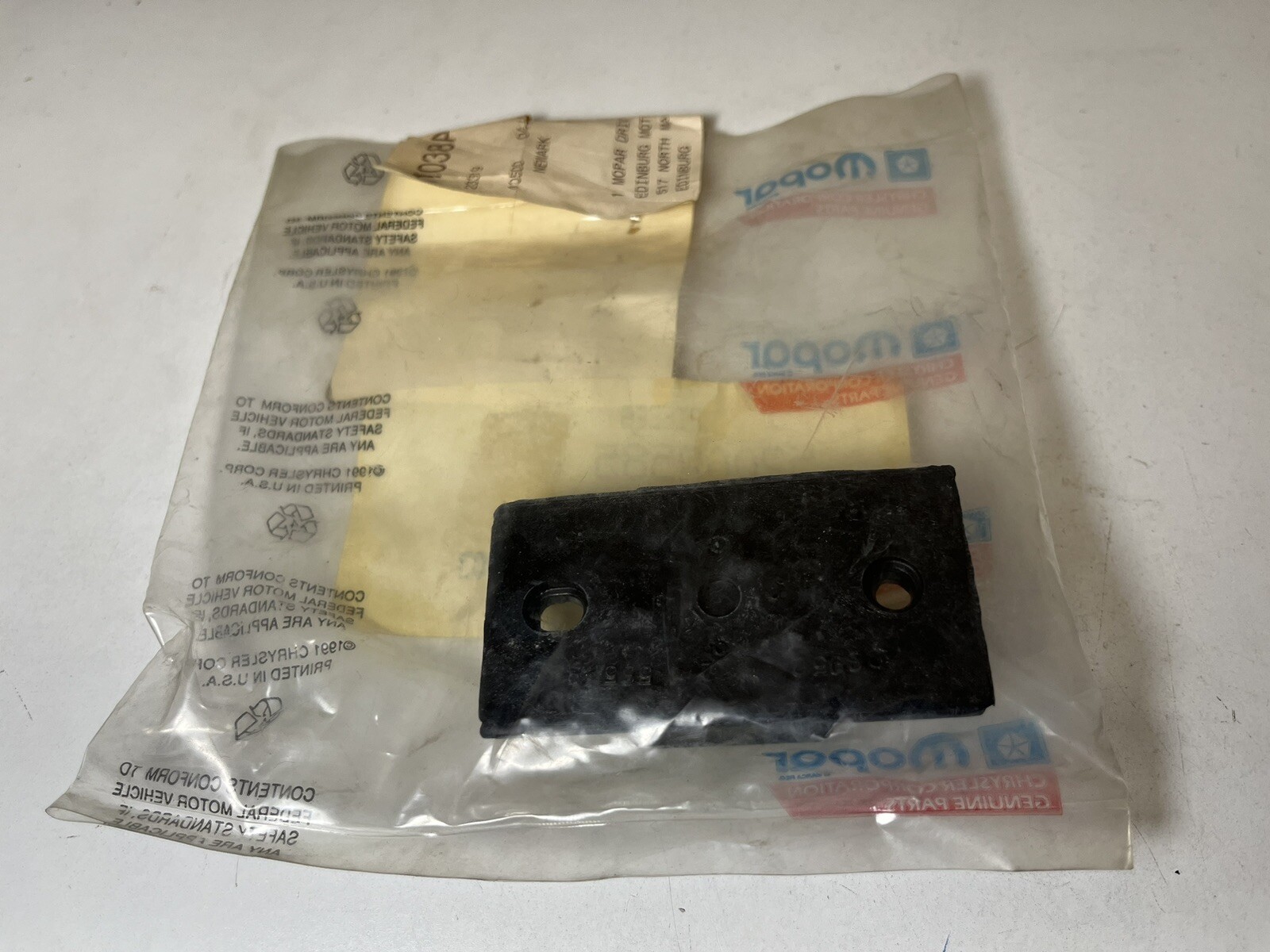 Genuine OEM Mopar 52002585 Upper Radiator Insulator 8501 Jeep Cherokee