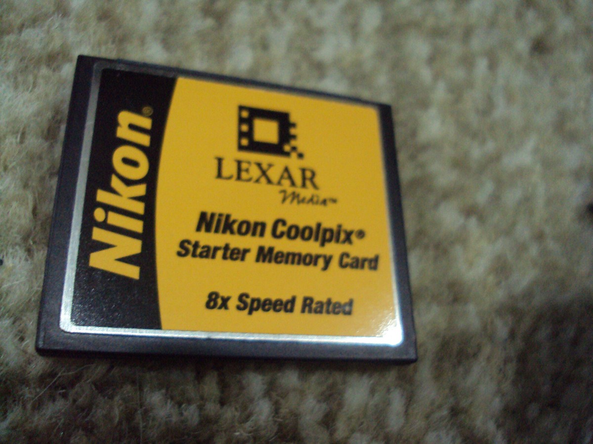 Nikon CoolPix 5400 Camera, Battery, Charger, NIKON Case