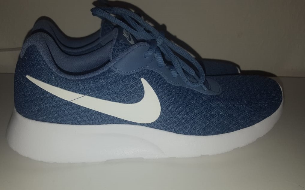 Nike Turnschuhe Herren Gr. 42 NEU Nike Turnschuhe Herren Gr. 42 NEU