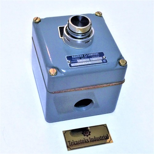 BOTÓN CUADRADO D TY11 / CONJUNTO DE CAJA CLASE 9001 / W269-S11-G1 - Imagen 1 de 3