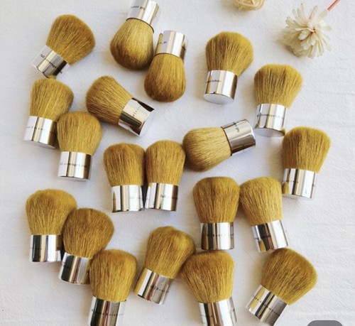 I D Bare Escentuals Full Coverage Kabuki Brush - New - Picture 3 of 5