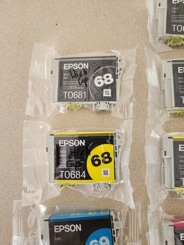 Cartouches d'encre d'origine Epson T0691 T0692 T0693 T0694 T0681 T0684 - Photo 2/3