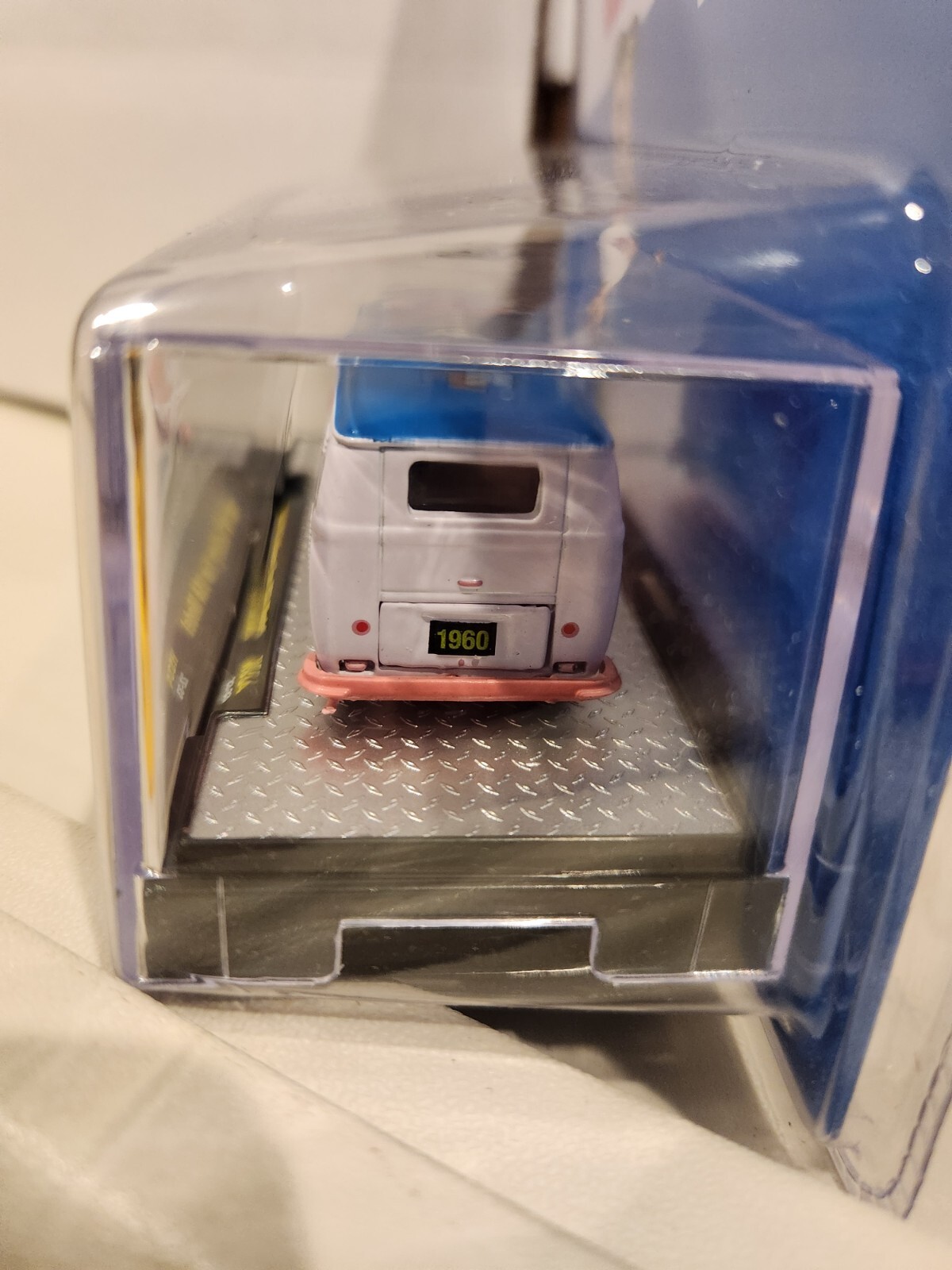 Foto 5 di 8
