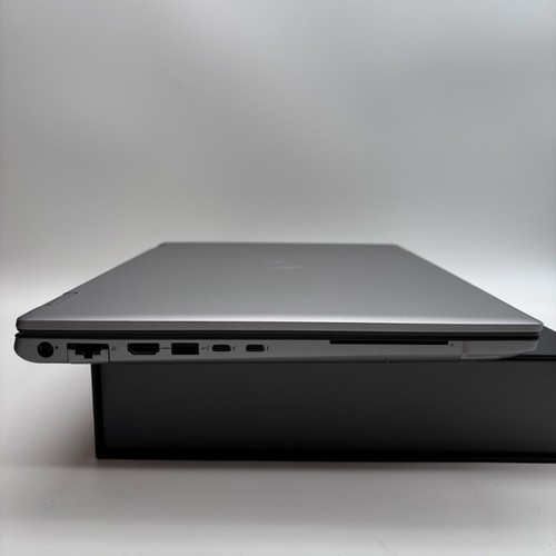 2022/2023 Dell Precision 7670 16" UHD+ OLED Touch i9-12950HX RTX A2000 64GB 1TB - Bild 12 von 15