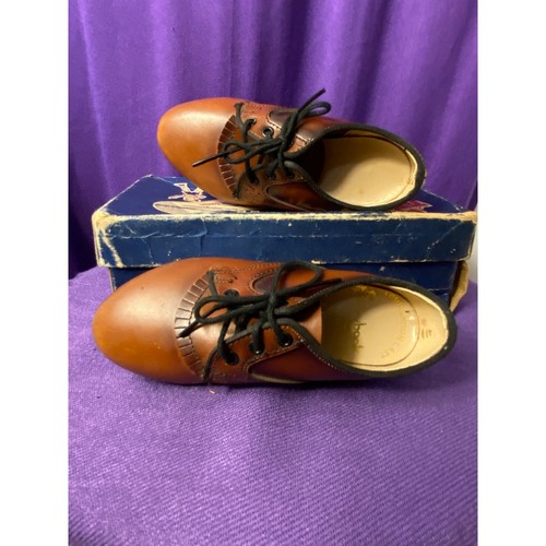 Vintage 1950s-60s, Child's Leather Oxford Shoes. Brand is "Storybook by Genesco" - Picture 7 of 16