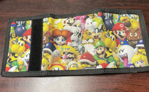 Super Mario Tri Fold Wallet 4” - Picture 5 of 8