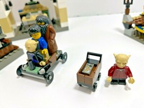 LEGO Harry Potter LOT: Gringott's Bank 4714 (2002) +  Sorting Hat 4701.