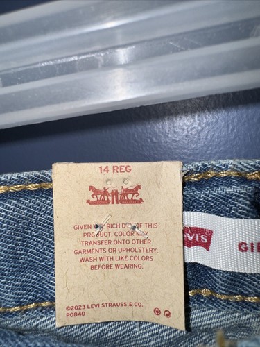 Girls 14 Blue Shorts, Denim, Levi’s, Girlfriend Shorts, NWT 28” X 3” - Picture 3 of 5