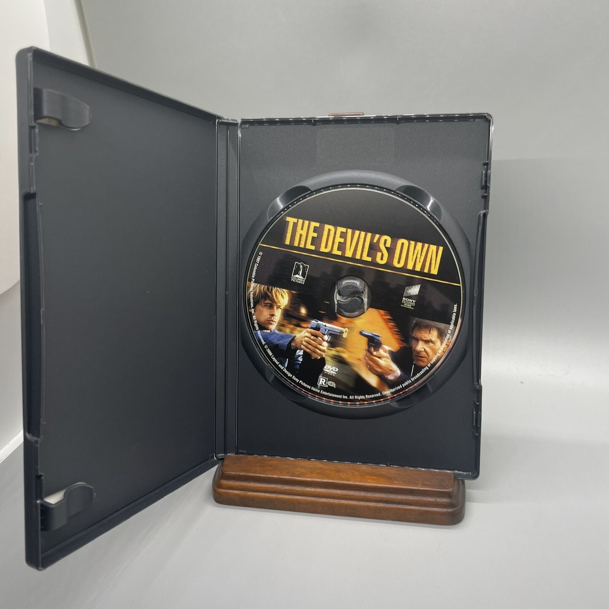 The Devils Own (DVD, 1998, Closed Caption Subtitled in