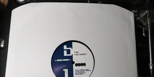 12 Zoll Vinyl Schallplatte Fab Factorory - Stadtlichter / Chickas Ausleger! PHZ 517.0 Garage DJ - Bild 9 von 14