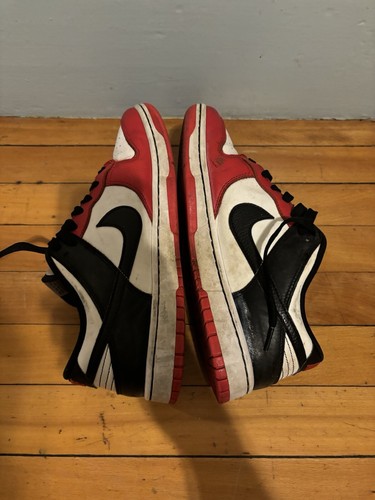 Size 9.5 - Nike Dunk Low EMB x NBA 75th Anniversary - Bulls 2021 - Picture 5 of 16