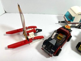 LEGO City: vehicle LOT:  trailer from 4435 + cars 3658, 4441, 4200, others