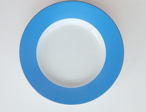 4 Pottery Barn GREAT WHITE Pink Green Yellow Blue Gold Rim Dinner Plates - Picture 11 of 14