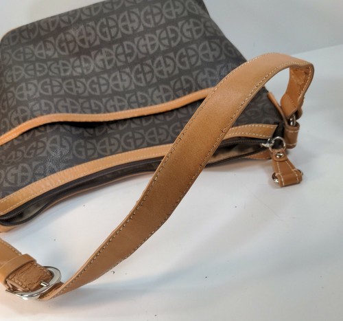 Gianni Bernini Signature Glazed Canvas Bucket Tote Bag Purse Handbag - Picture 7 of 11