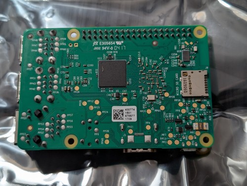 Raspberry Pi 3 Model B Quad Core 1.2GHz 64bit CPU 1GB WiFi & BT 4.1 - Picture 5 of 6