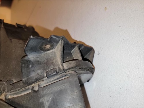 2001 - 2002 Mercury Cougar Right Headlight 1 Broken Tab OEM - Picture 5 of 12