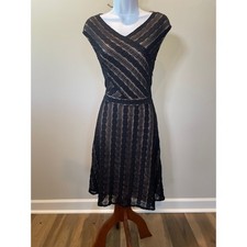 Signature Harper Size 8 Tan Lace Overlay Fitted Sleeveless DressWomen's