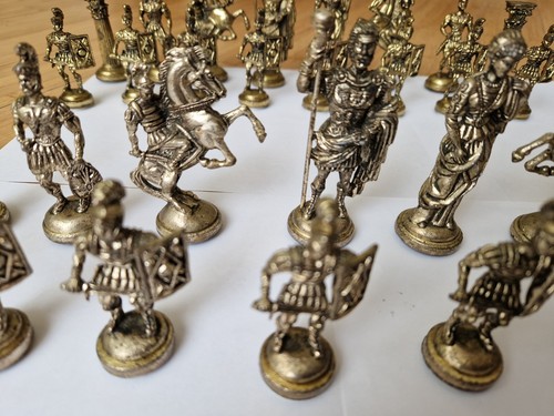 Chess Pieces Only - Medieval Age Large Roman Vintage Chessmen - 1 piece damaged - Picture 15 of 24