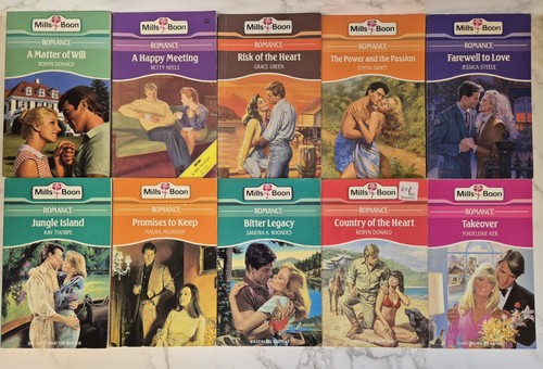 Mills & Boon Vintage Romance x 40 Books Bundle Paperback Joblot Love Story - Foto 10 di 18