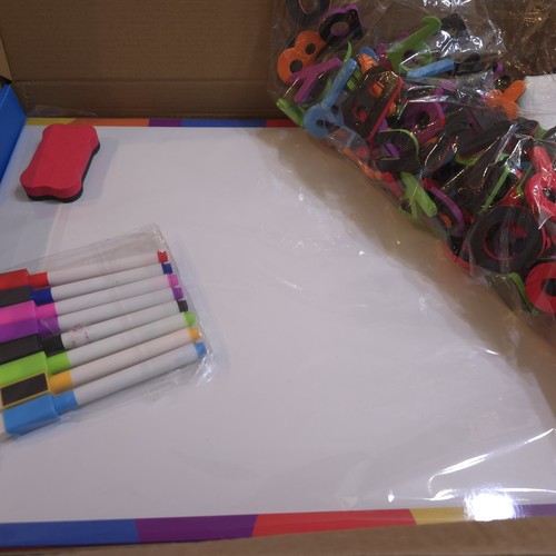 GOLRAY Caballete Magnético y Borrado en Seco Pizarra Juguete de Aprendizaje Alfabeto Números Kit - Imagen 6 de 7