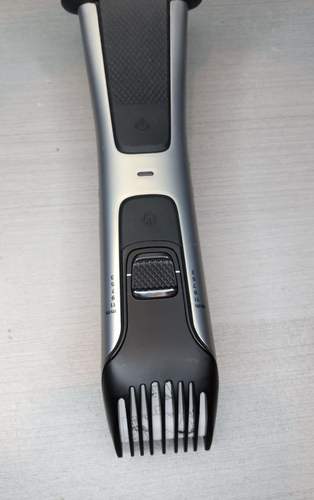 Philips Norelco BG7040/42 Men's Body Groomer Black Silver Razor Only - Picture 4 of 7