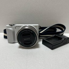 Sony Alpha Compact Digital Camera with 16-50mm Zoom Lens Excellent Condition