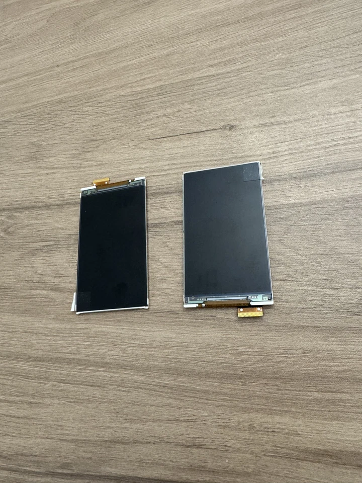 LG Exalt / VN220 (Silver Flip) LCD Replacement part. Brand New-Tested & working. - Image 3 of 3