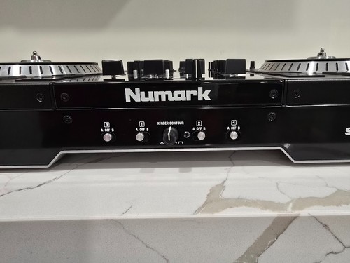 Numark NS7II 4 Channel Motorized Digital DJ Controller & Mixer - Picture 6 of 11