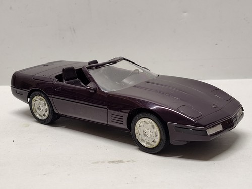 AMT ERTL 1/24 Chevy 1995 Dark Purple C4 Corvette Convertible Promo Toy Car - Picture 5 of 21