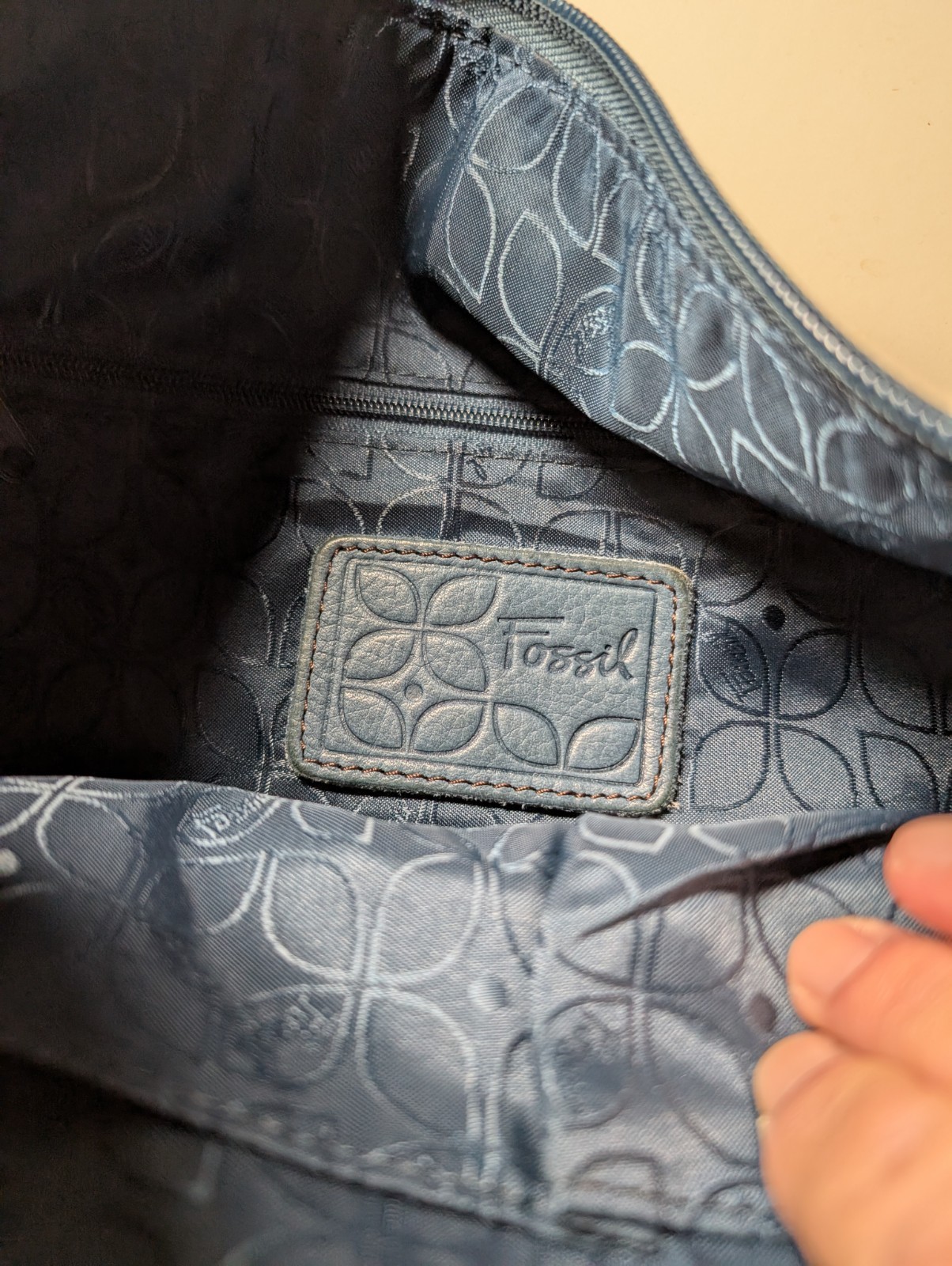 Fossil Sutter Crossbody Bag - image 9