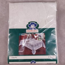 NOS Vintage Quaker Lace Tablecloth Camelot 70" Round USA Polyester New