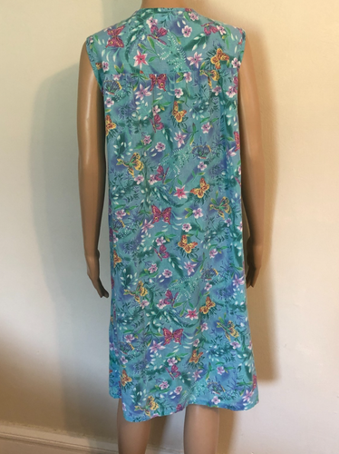 Vestido de casa NACIONAL de colección años 90 sin mangas talla L turquesa floral mariposas paquetes - Imagen 6 de 12