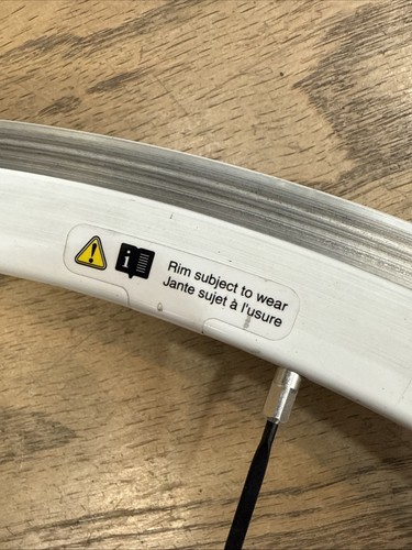 Shimano RS30 Road Bike Wheelset 700c QR White - Imagen 9 de 16