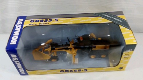 First Gear Komatsu GD655 With Snow Equipment 1/50 Scale Die Cast GD655-5 MB - Picture 7 of 7