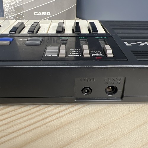 Casio SK-1 Portable 32 Key Sampling Keyboard TESTED - Power Supply NOT Included - Picture 5 of 13