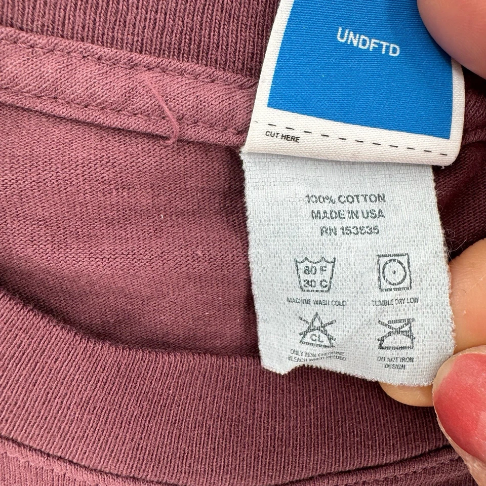 Undefeated Shirt Mens Medium Long Sleeve Racing Graphic Red Streetwear Formula 1 - Image 4 of 4