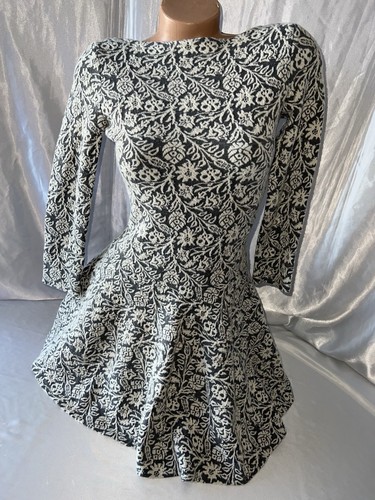 Zara Woman Mini Dress Floral Super Soft Adorable SIZE SMALL - Picture 1 of 3