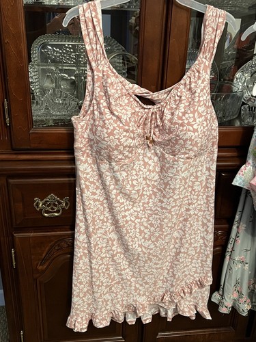 Ladies No BoundariesPlus Size Nightgown NWT XXL With Bra Inserted For Coverage - Picture 1 of 2