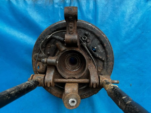 Land Rover Freelander Right Side Rear Hub (RLH101321) 1998 - 2002 - Picture 2 of 2