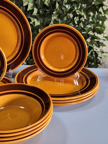 VGC: VINTAGE ROYAL ALMA STAFFORDSHIRE IRONSTONE - ENGLAND - 20 PIECE DINING SET - Picture 3 of 7