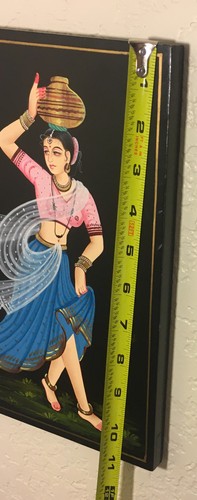 "Pintura original sobre madera niña india llevando agua sobre madera 12""x 8""" - Imagen 10 de 12