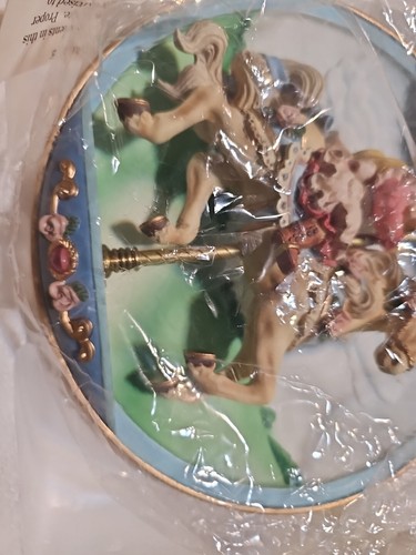 Piatto musicale Merry-Go-Round "Swept Away" del Bradford Exchange 1994 - Foto 6 di 9