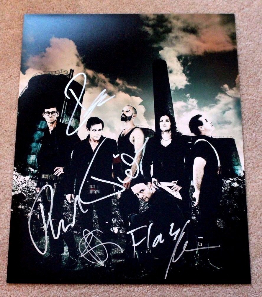 【ラムシュタイン】Rammstein 直筆サイン色紙 Lindemann rammstein-band-x4-signed-