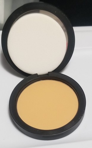 Youngblood Mineral Cosmetics Pressed Mineral Rice Setting Powder DARK 0.35oz 10g - Picture 2 of 3